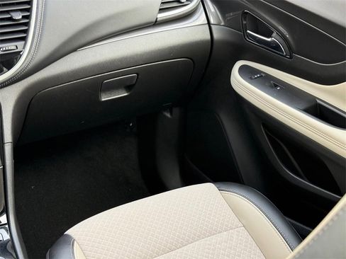Used 2018 Buick Encore Preferred image 14