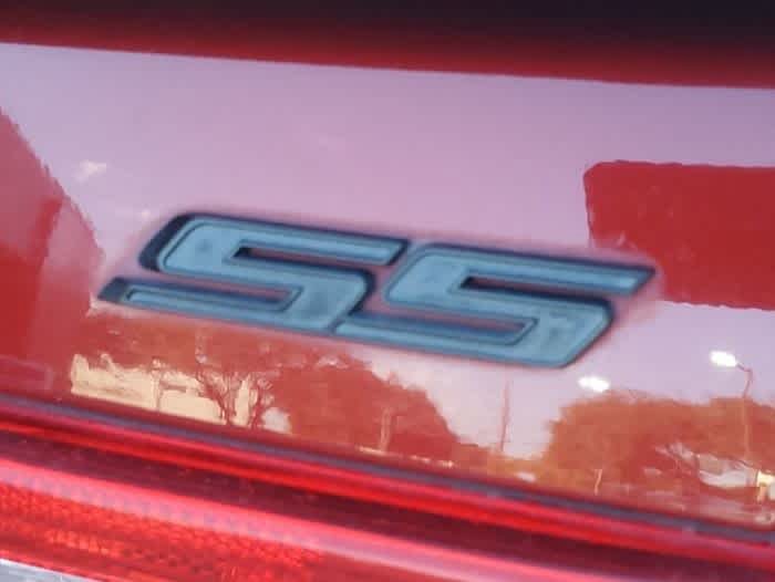 Used 2015 Chevrolet Camaro SS RWD image 11