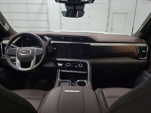 Used 2025 GMC Sierra 2500 Denali w/ Denali Reserve Package image 11