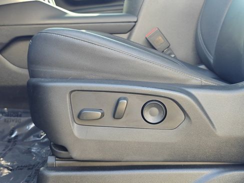 Used 2023 Chevrolet Tahoe Z71 w/ Luxury Package image 11