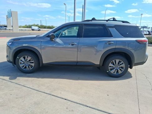 New 2026 Nissan Pathfinder SV w/ Cargo Package AWD/4WD image 4