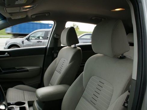 Used 2019 Kia Sportage LX w/ LX Popular Package image 15