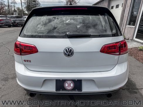 Used 2017 Volkswagen GTI SE FWD image 6
