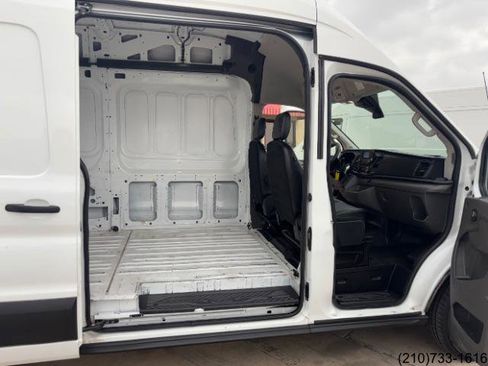 Used 2023 Ford Transit 250 148 High Roof Extended AWD image 25
