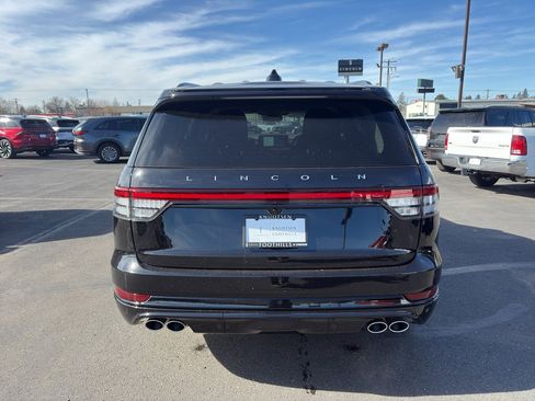 New 2026 Lincoln Aviator Reserve image 6