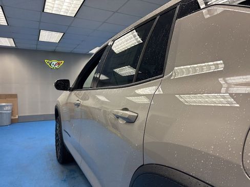 New 2026 Chevrolet Traverse Z71 w/ LPO, Floor Liner Package image 20