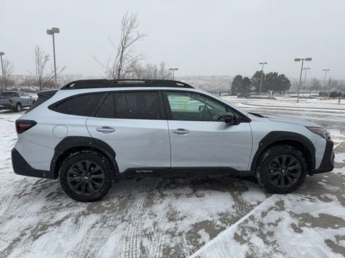 Used 2025 Subaru Outback Onyx Edition image 9
