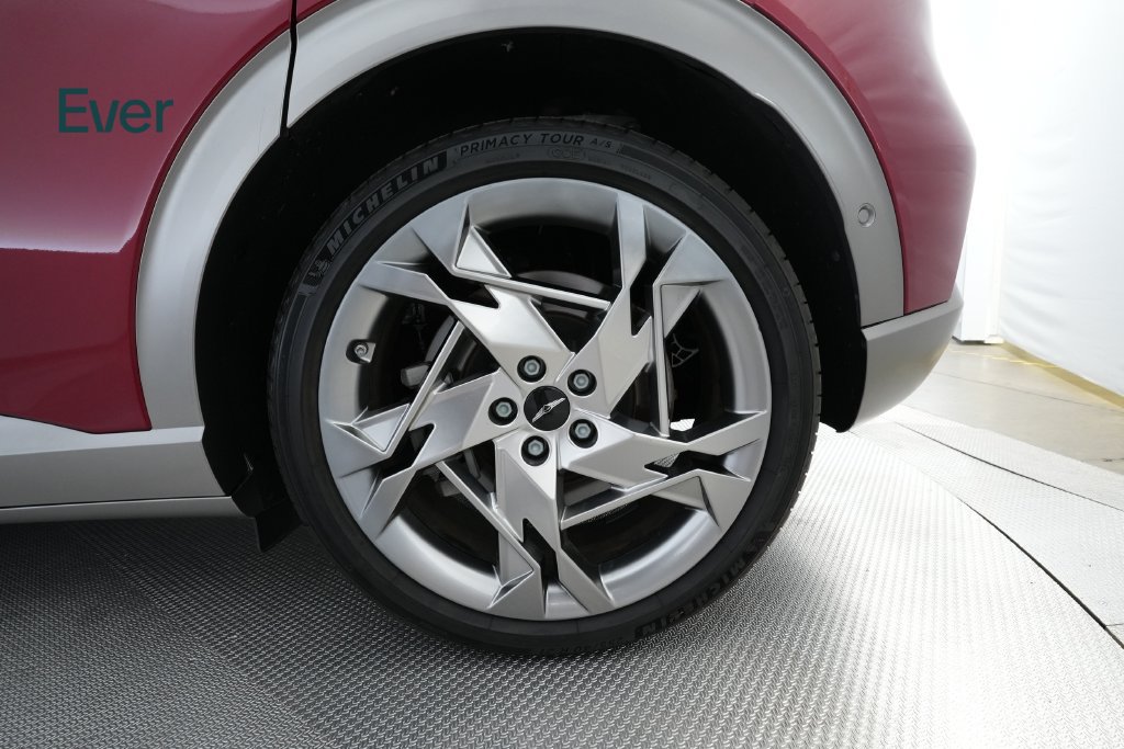 Used 2023 Genesis GV60 Performance AWD/4WD image 9