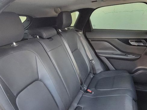 Used 2018 Jaguar F-PACE Premium AWD/4WD image 28