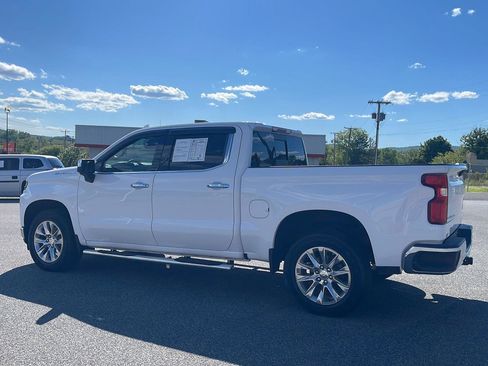 Used 2019 Chevrolet Silverado 1500 LTZ w/ LTZ Premium Package AWD/4WD image 5