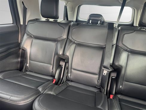 Certified 2025 Ford Expedition Max Platinum image 13