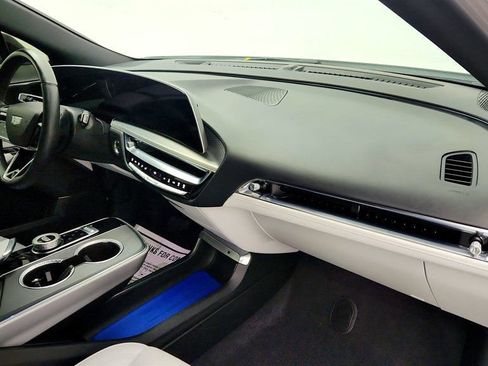 Used 2024 Cadillac Lyriq Sport image 24