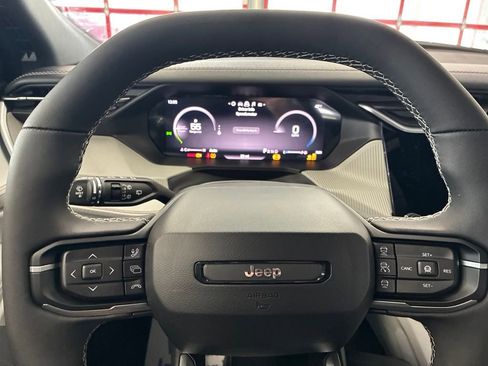 New 2026 Jeep Cherokee Limited AWD/4WD image 28