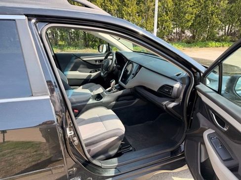 Used 2022 Subaru Outback Premium AWD/4WD image 11