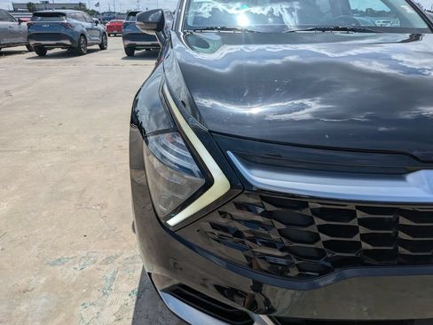 Certified 2023 Kia Sportage SX FWD image 10