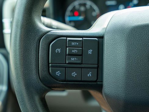 Used 2023 Ford F250 XLT AWD/4WD image 16
