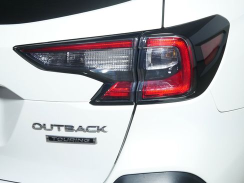 Used 2023 Subaru Outback Touring image 17