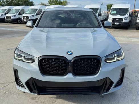Used 2025 BMW X4 xDrive30i w/ Premium Package AWD/4WD image 2