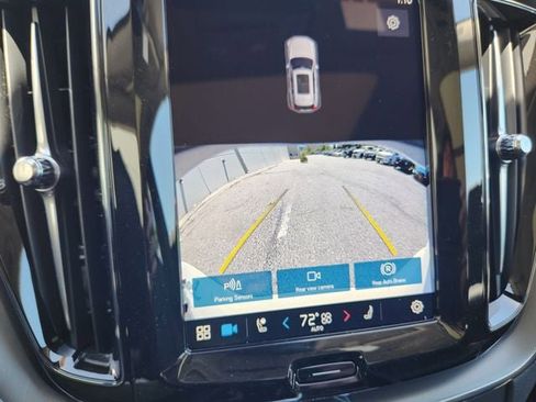 New 2025 Volvo XC60 B5 Core w/ Climate Package image 23