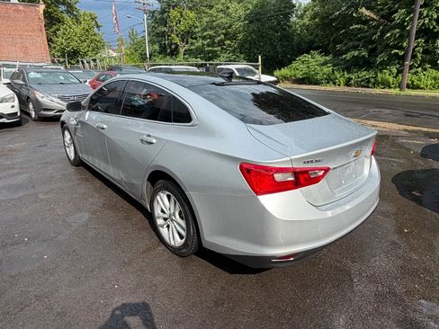Used 2018 Chevrolet Malibu LT FWD image 6