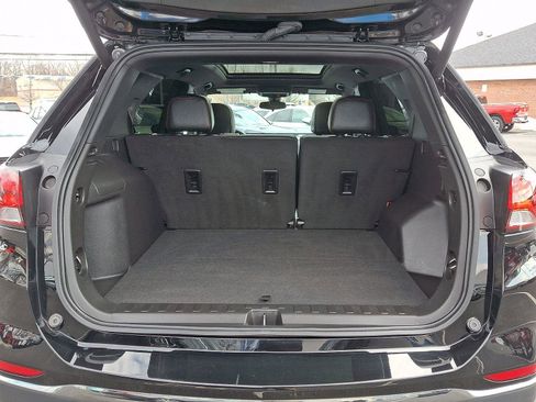 Used 2023 Chevrolet Equinox RS w/ RS Leather Package image 30