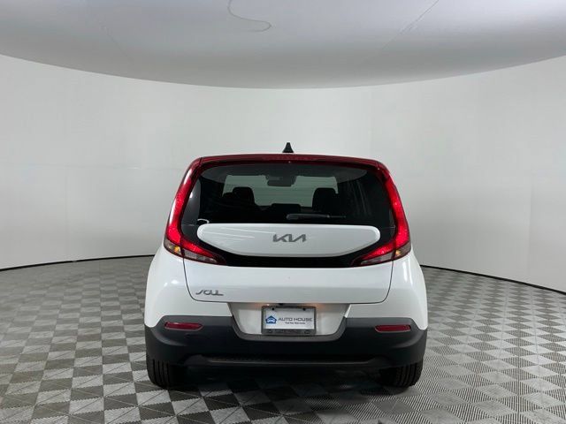 Used 2022 Kia Soul LX w/ Technology Package FWD image 6