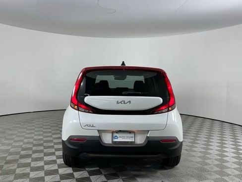 Used 2022 Kia Soul LX w/ Technology Package FWD image 6
