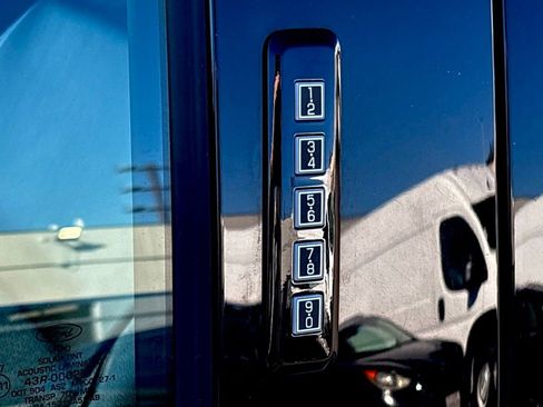 Used 2024 Ford F150 Lariat w/ FX4 Off-Road Package image 11