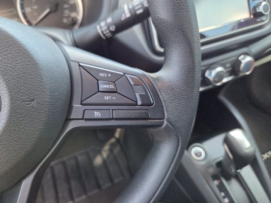 Used 2023 Nissan Kicks S FWD image 9