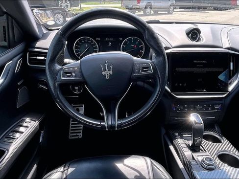 Used 2021 Maserati Ghibli Trofeo RWD image 5
