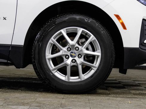 Certified 2024 Chevrolet Equinox LS w/ LS Convenience Package image 42