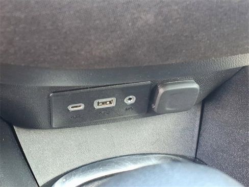 Used 2023 Chevrolet Malibu LT image 11