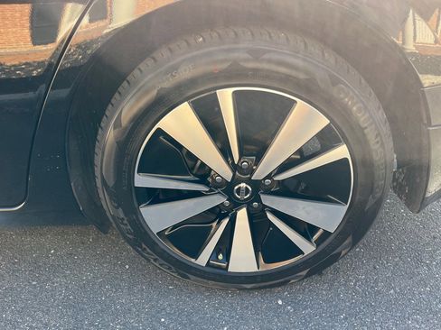 Used 2021 Nissan Altima 2.5 SV image 14