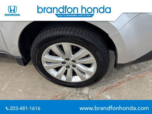 Used 2011 Subaru Forester 2.5X Premium AWD/4WD image 32