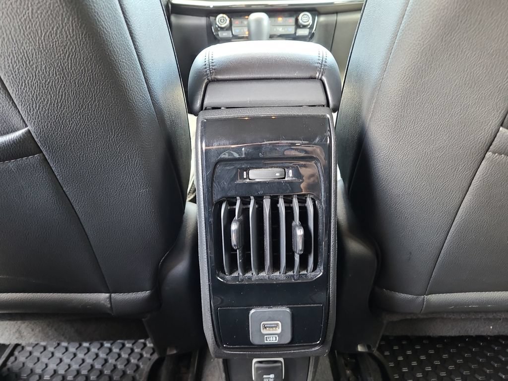 Used 2025 Jeep Compass Trailhawk AWD/4WD image 29