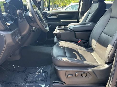 Used 2025 Chevrolet Silverado 2500 LT w/ Trail Boss Package AWD/4WD image 10