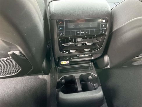 New 2025 Jeep Grand Cherokee L Limited w/ Luxury Tech Group II image 16