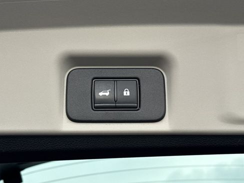 Certified 2024 Nissan Ariya AWD image 12