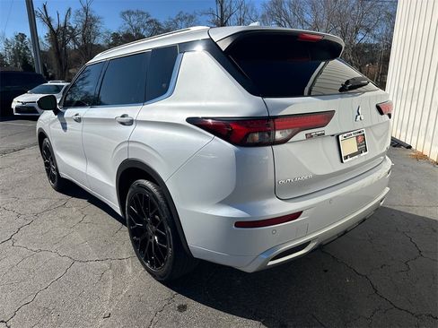 Used 2024 Mitsubishi Outlander SEL image 8