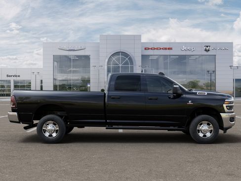 New 2025 RAM 2500 Tradesman image 27