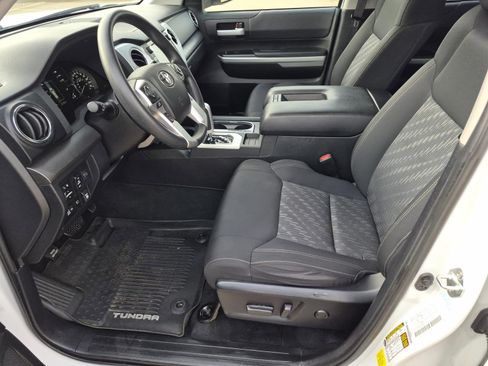 Used 2021 Toyota Tundra SR5 w/ Trail Edition image 12