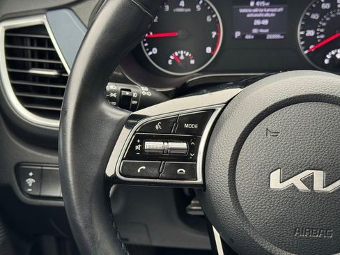 Used 2022 Kia Seltos Nightfall Edition image 31