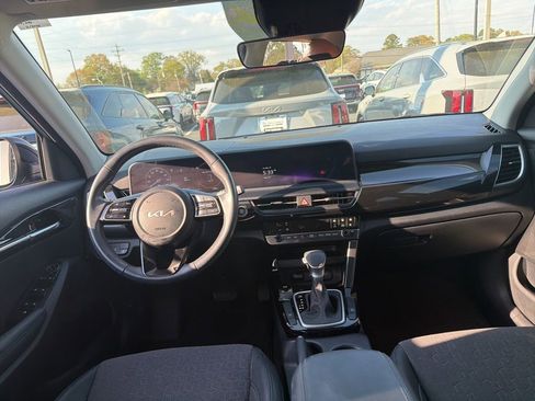 Certified 2024 Kia Seltos S image 10