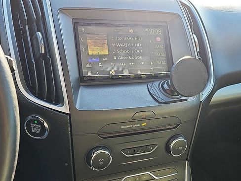 Used 2018 Ford Edge SEL w/ Equipment Group 201A image 19