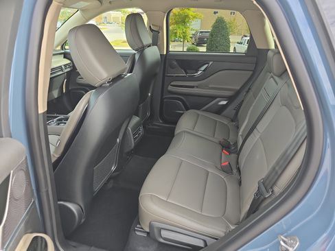 New 2026 Lincoln Corsair Premiere image 13