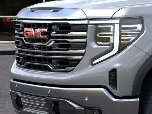 New 2026 GMC Sierra 1500 SLT image 13