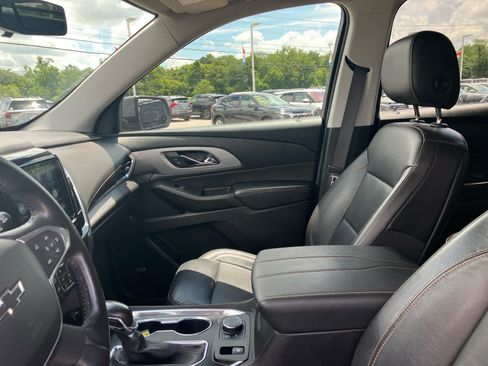 Used 2021 Chevrolet Traverse RS AWD/4WD image 10