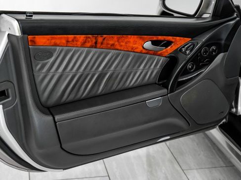 Used 2005 Mercedes-Benz SL 600 V12 AUTOMATIC NAVIGATION LEATH image 33