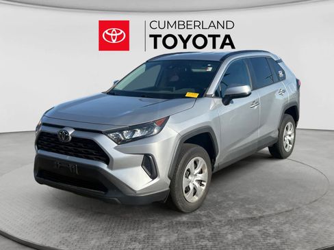 Used 2020 Toyota RAV4 LE AWD/4WD image 1