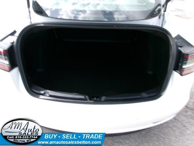 Used 2020 Tesla Model 3 Standard Range Plus RWD image 16